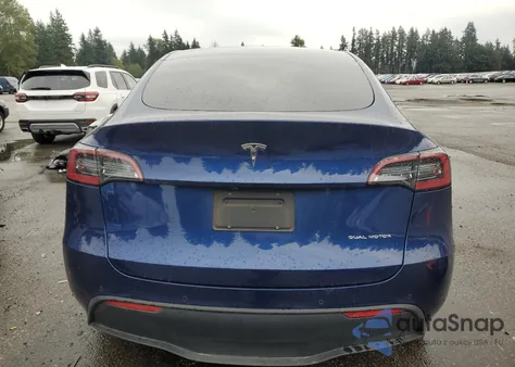 2022 Tesla Model Y from USA, damaged, VIN 7SAYGAEE1NF429863
